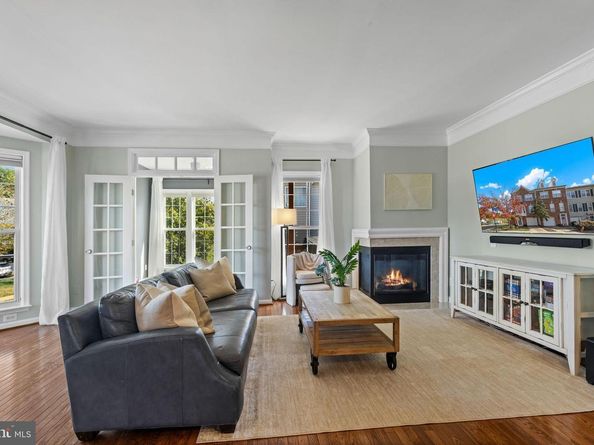 6311 Burgundy Leaf Lane, Alexandria VA 22312