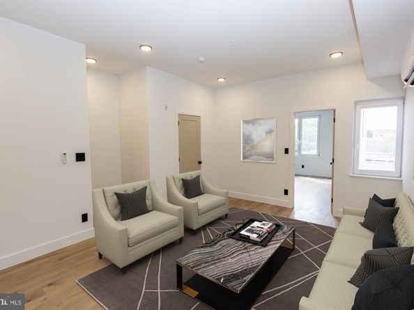 2207 N 4TH Street, Philadelphia PA 19133
