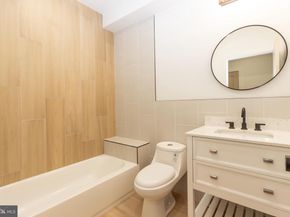 2207 N 4TH Street, Philadelphia PA 19133