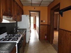 120 N Diamond Street, Clifton Heights PA 19018