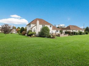 6 Breckenridge Drive, Ivyland PA 18974