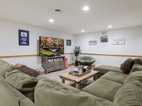 6 Breckenridge Drive, Ivyland PA 18974