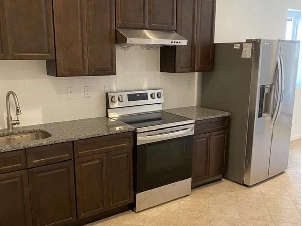 1913 W Diamond Street, Philadelphia PA 19121