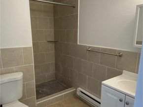 1913 W Diamond Street, Philadelphia PA 19121