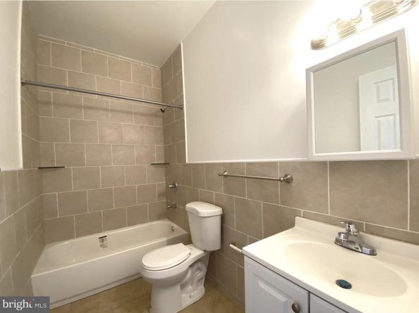 1913 W Diamond Street, Philadelphia PA 19121