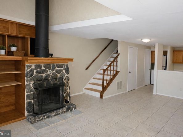 1072 Norwood Court, Sterling VA 20164