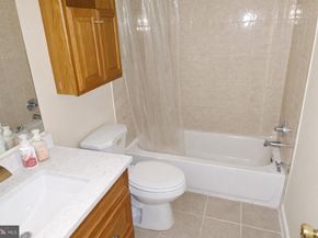 1072 Norwood Court, Sterling VA 20164