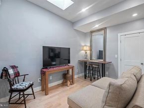 833 19TH Street NE 3, Washington DC 20002