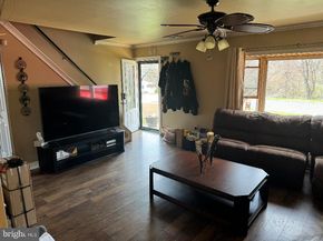 46 Trail Road, Levittown PA 19056
