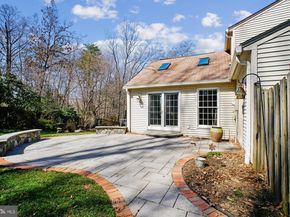 2126 Docket Lane, Vienna VA 22181