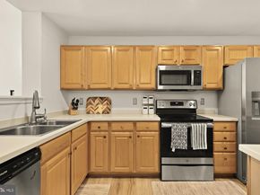 1887 Crescent Park Drive 111A, Reston VA 20190