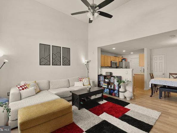 1887 Crescent Park Drive 111A, Reston VA 20190