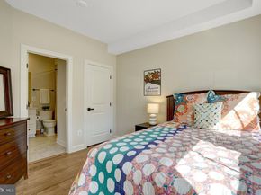 5369 8TH Road S, Arlington VA 22204