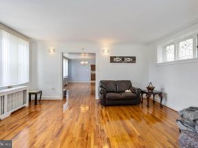 537 Elm Avenue, Upper Darby PA 19082