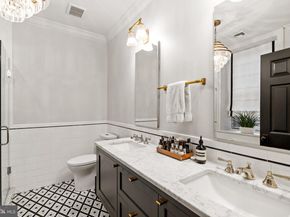 1617 Spruce Street 200, Philadelphia PA 19103