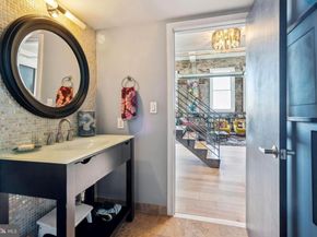 1228 Arch Street 8A, Philadelphia PA 19107