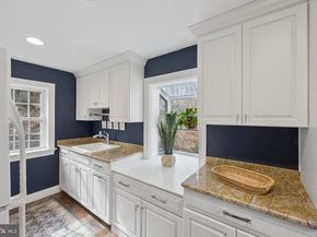 596 Tanglewood Lane, Devon PA 19333