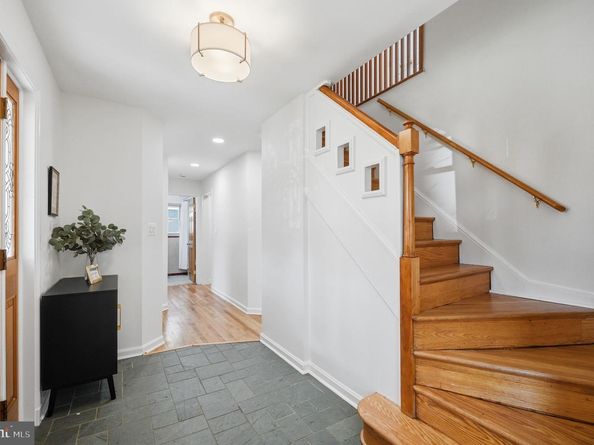 833 Fontaine Street, Alexandria VA 22302