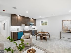 1306 S Poe Street, Arlington VA 22204