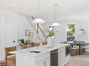 1306 S Poe Street, Arlington VA 22204