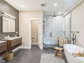 202 Kalos Street, Philadelphia PA 19128