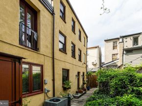 2210R Naudain Street, Philadelphia PA 19146