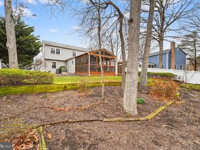 2295 Shawn Court, Dunn Loring VA 22027