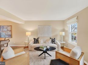 2295 Shawn Court, Dunn Loring VA 22027