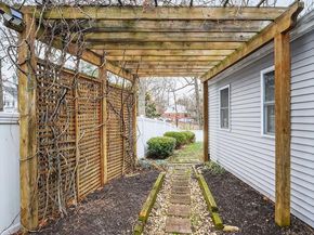 2295 Shawn Court, Dunn Loring VA 22027