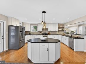 2295 Shawn Court, Dunn Loring VA 22027