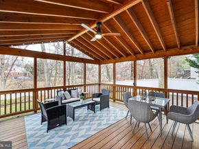 2295 Shawn Court, Dunn Loring VA 22027