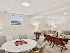 2295 Shawn Court, Dunn Loring VA 22027