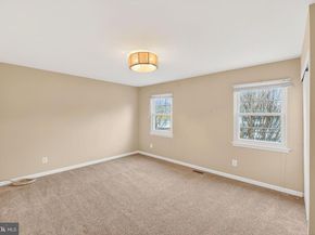 2295 Shawn Court, Dunn Loring VA 22027