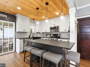 86 Greenfield Avenue, Ardmore PA 19003