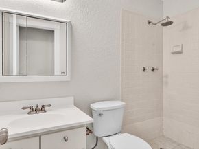499 SE 13th St 8E, Fort Lauderdale FL 33316