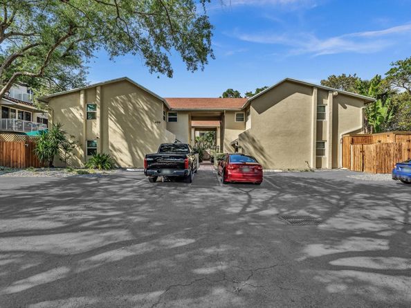 499 SE 13th St 8E, Fort Lauderdale FL 33316