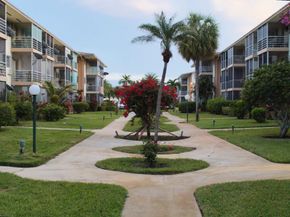 17090 NE 14th Ave 211, North Miami Beach FL 33162