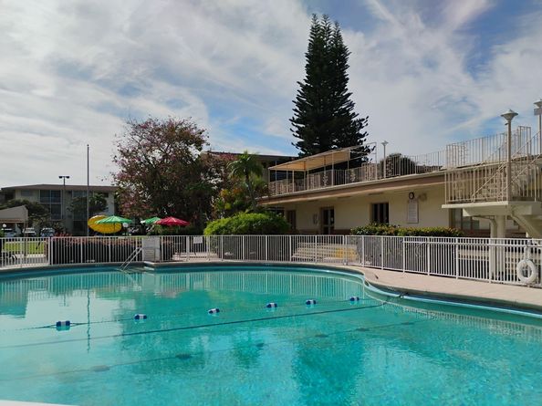 17090 NE 14th Ave 211, North Miami Beach FL 33162