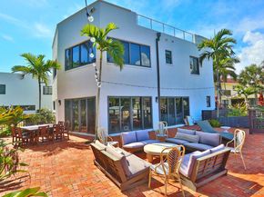 1121 Bel Air Dr, Highland Beach FL 33487