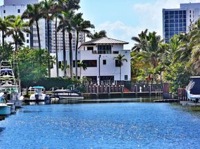 1121 Bel Air Dr, Highland Beach FL 33487