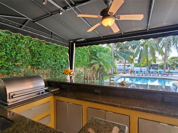 2626 Barcelona Dr, Fort Lauderdale FL 33301