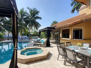 2626 Barcelona Dr, Fort Lauderdale FL 33301