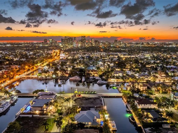 2317 Delmar Pl, Fort Lauderdale FL 33301