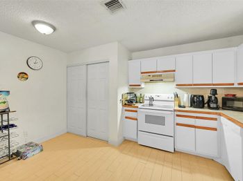 3602 NW 95th Ter