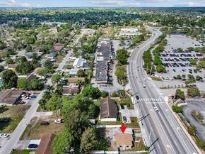 4740 10th Avenue N, Lake Worth FL 33463
