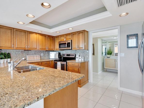 108 Lakeshore Drive 1441, North Palm Beach FL 33408