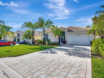 8722 San Andros