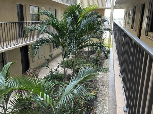896 N Federal Highway 225, Lantana FL 33462