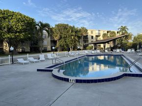 896 N Federal Highway 225, Lantana FL 33462