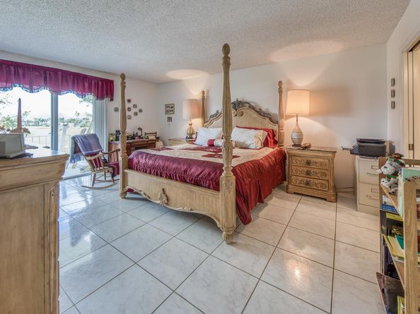 250 John F Kennedy Drive 202, Atlantis FL 33462